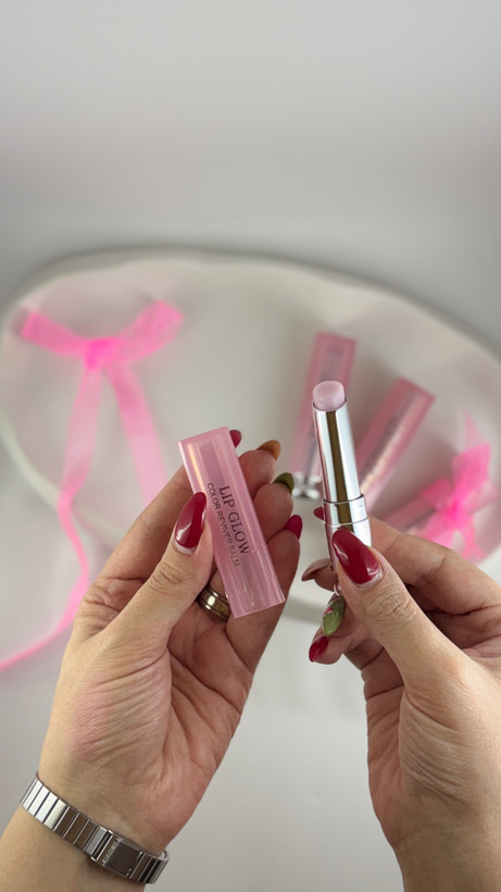 تصویر بالم لب حرارتی طرح دیور | بالم دوروو