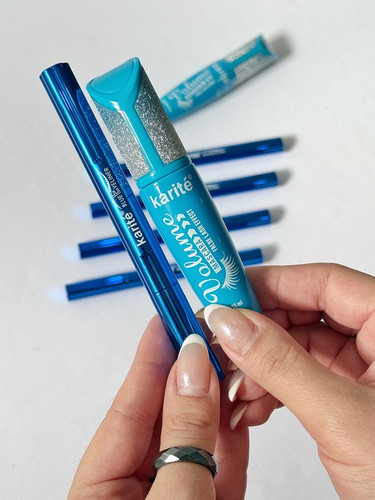 خط چشم آبی کاریته + ریمل آبی کاریته