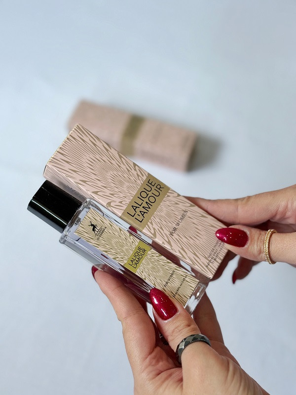 ادکلن زنانه الحمبرا مدل لالیک لامور