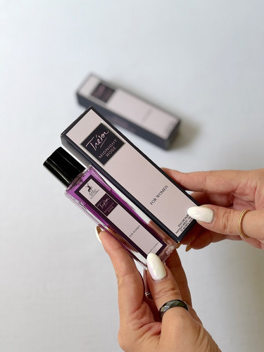 ادکلن زنانه الحمبرا مدل لانکوم ترزور میدنایت رز