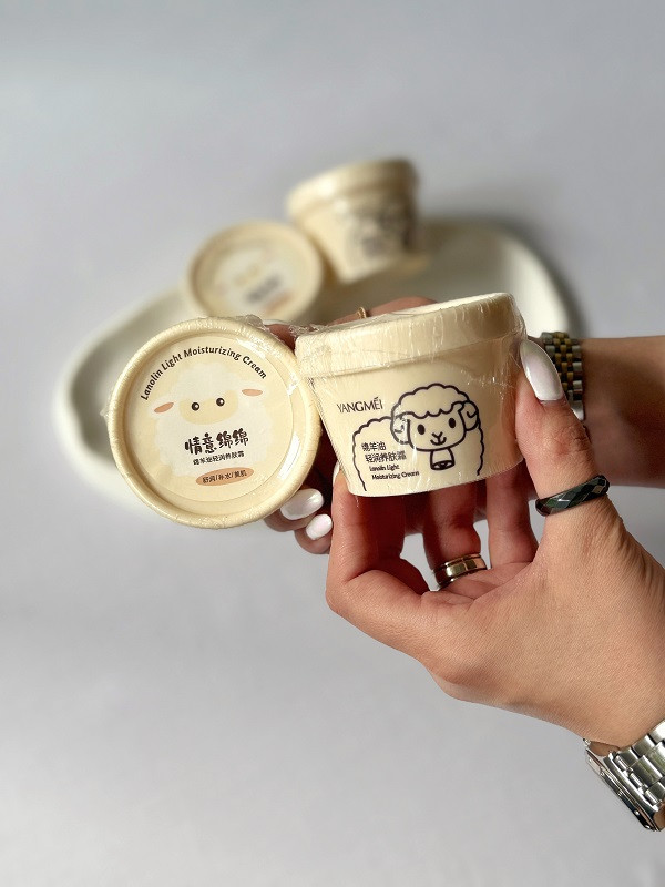 کرم کاسه ای مرطوب کننده صورت شیر گوسفند یانگمی