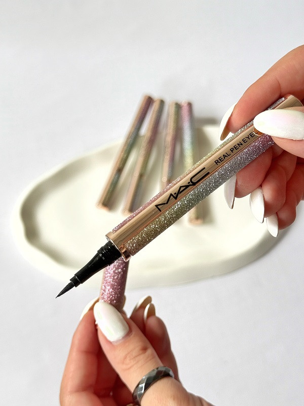 خط چشم ماژیکی