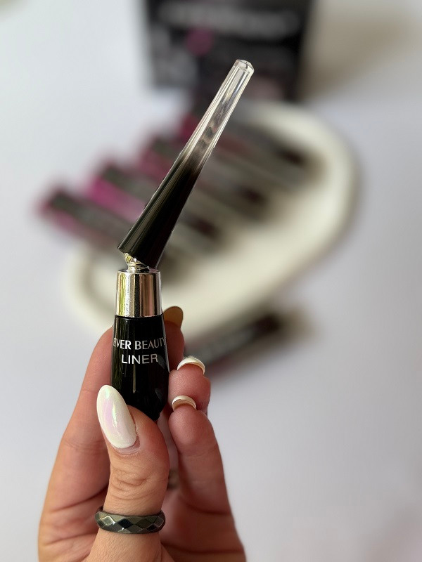 خط چشم اور بیوتی