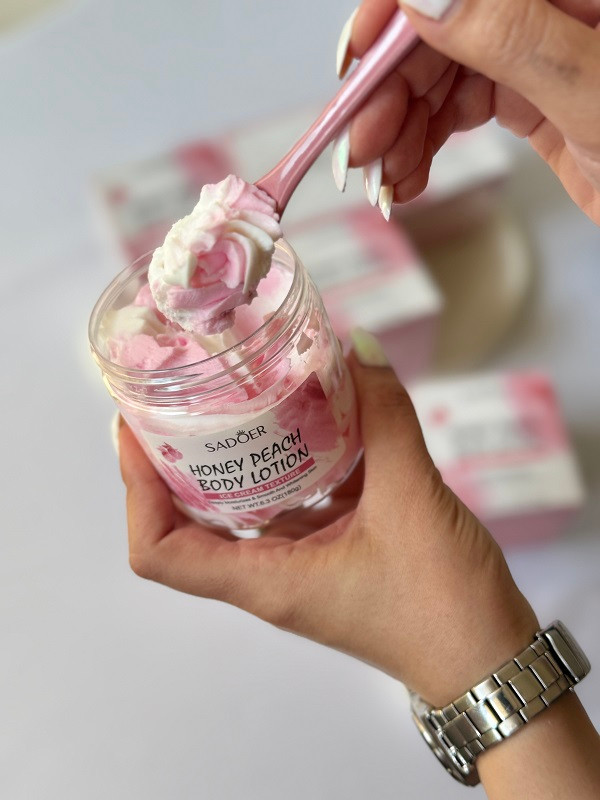 لوسیون بدن بستنی هلو و عسل سادور