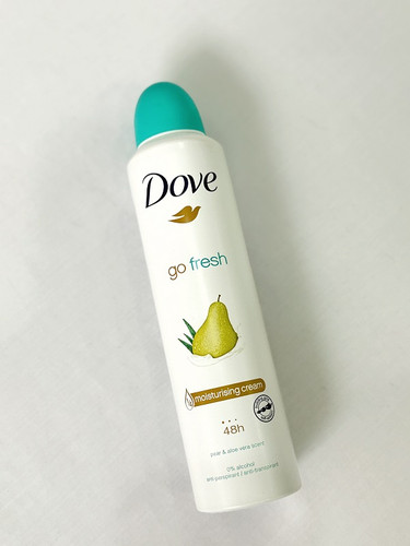 قیمت و خرید اسپری ضد تعریق زنانه داو با رایحه گلابی و آلوئه ورا