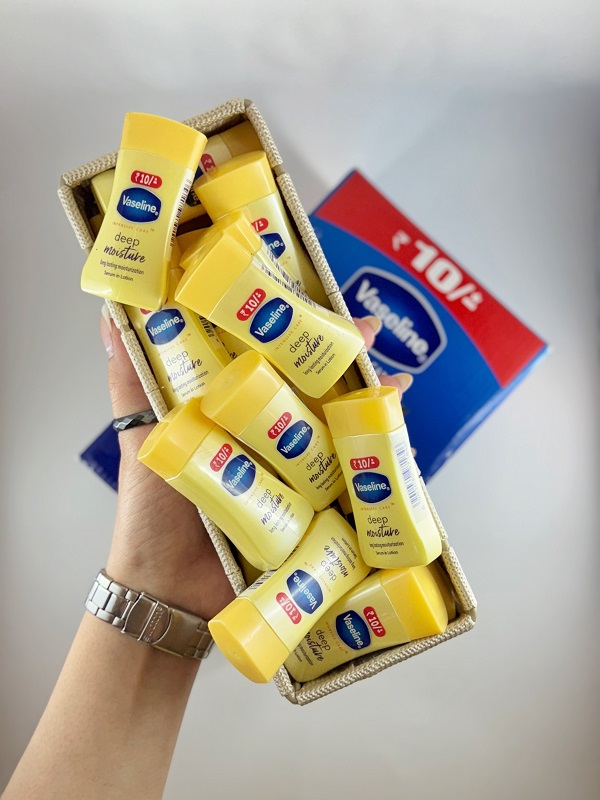 لوسیون مرطوب کننده وازلین جیبی