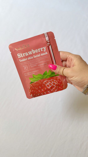 ماسک ورقه ای صورت سادور مدل عصاره توت فرنگی
