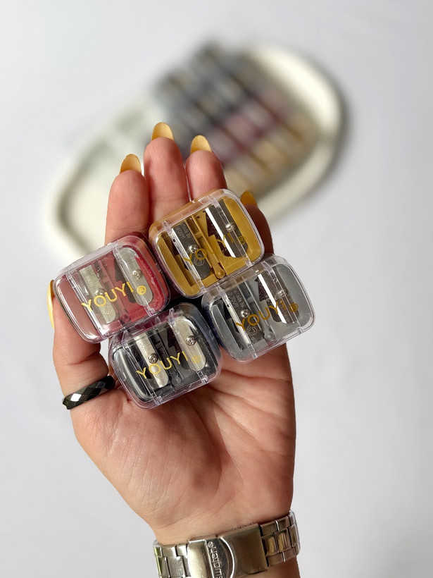 تصویر تراش آرایشی دوقلو یویی