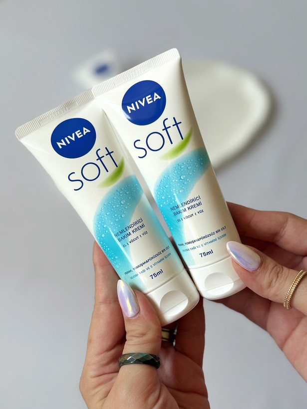 تصویر-کرم-مرطوب-کننده-تیوپی-نیوآ | صورت-دست-بدن