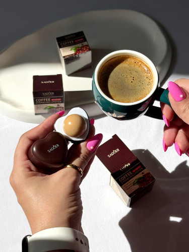 بالم لب قهوه سادور | حس تازگی