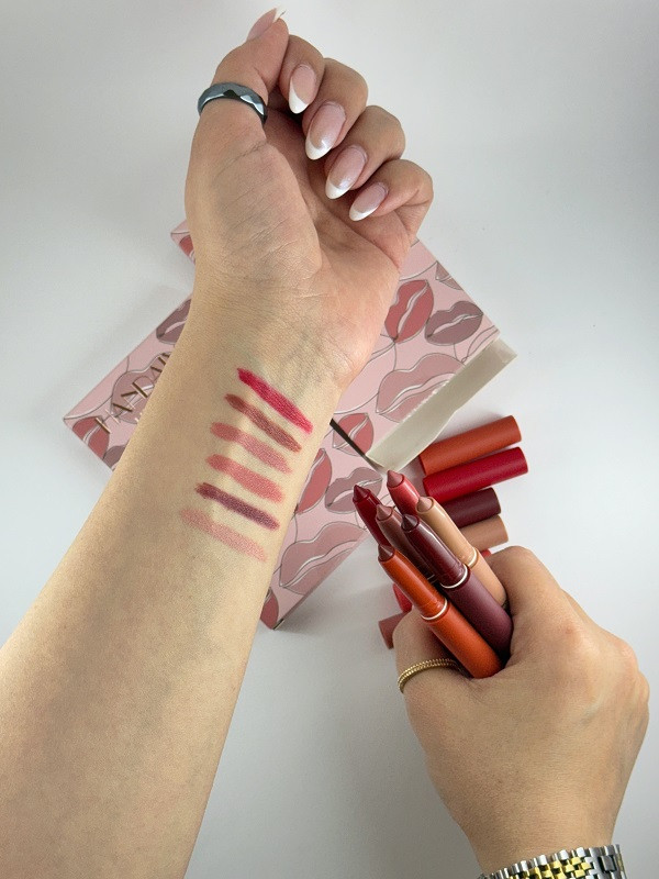 پک رژلب پیچی تراش دار هندیان اصل