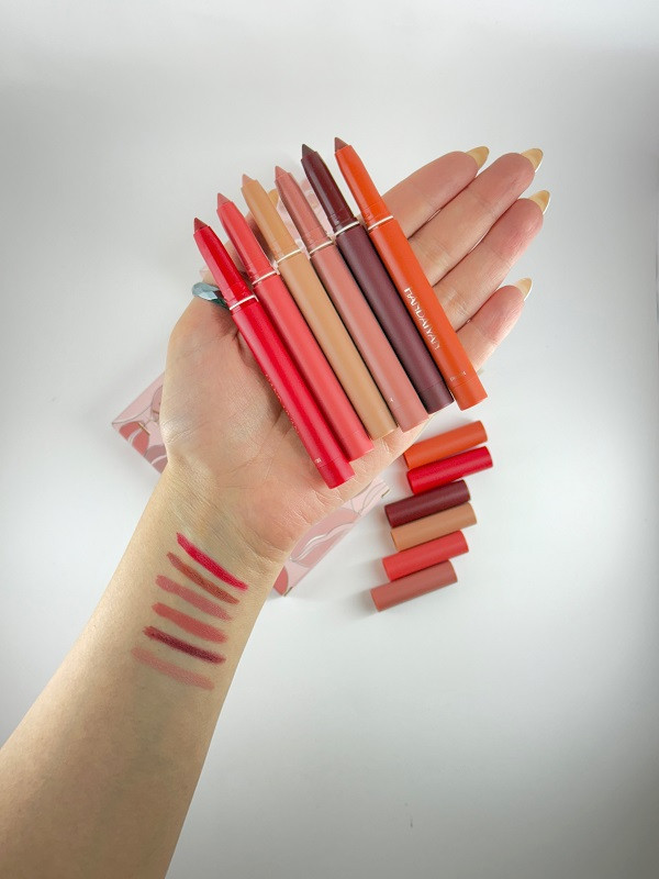 پک رژلب پیچی هندیان مدل تراش دار اورجینال