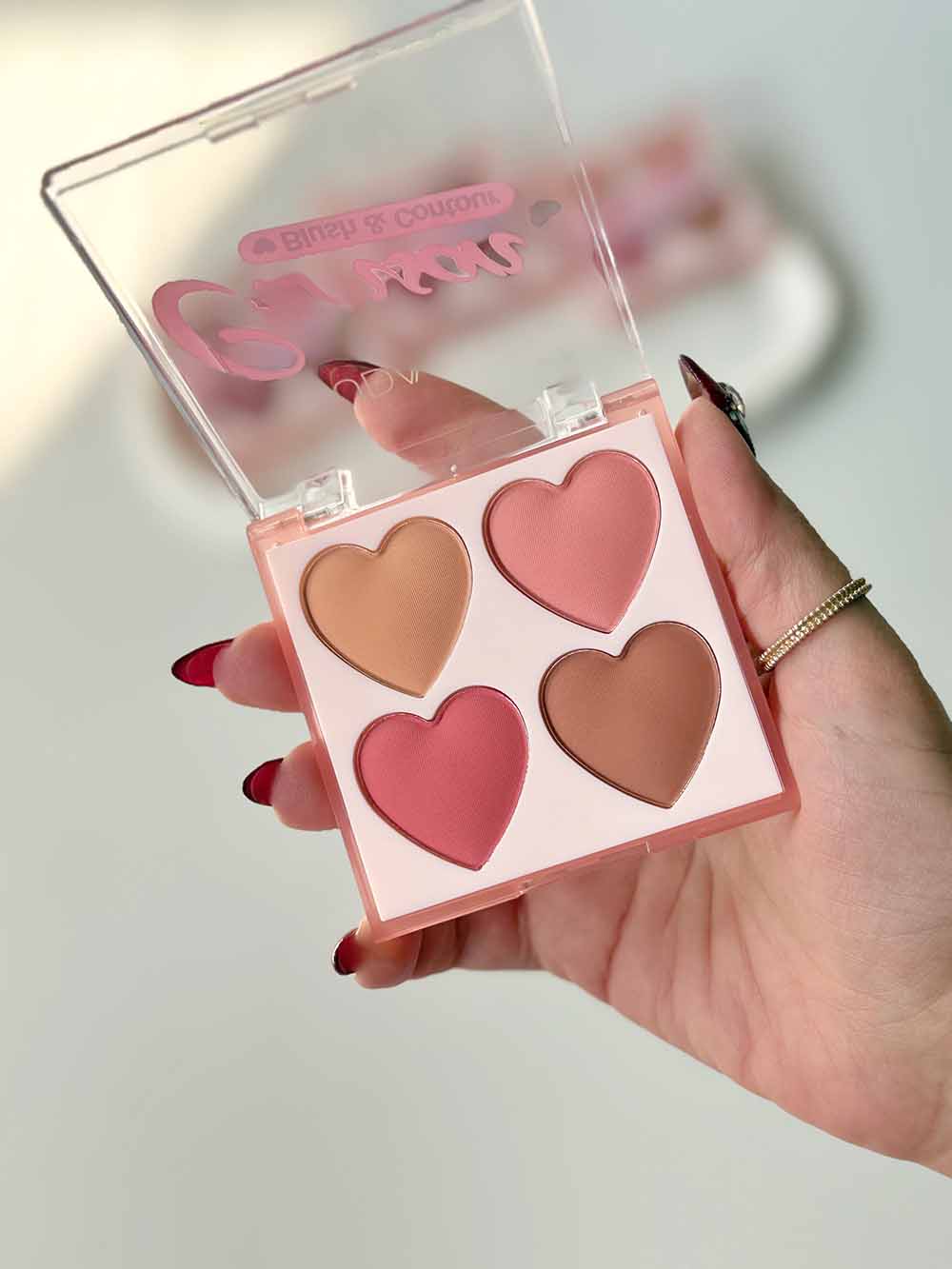 پالت رژگونه و کانتور هدی موجی مدل قلبی دارای چهار رنگ جذاب