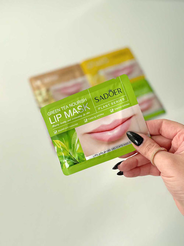 ماسک لب چای سبز سادور آبرسانی و تغذیه کننده لب