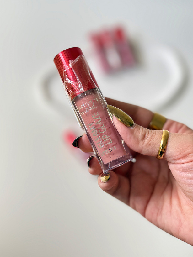 رژلب مایع گلدن رز مدل gleamy lip glaze شماره 201 Nude Kiss